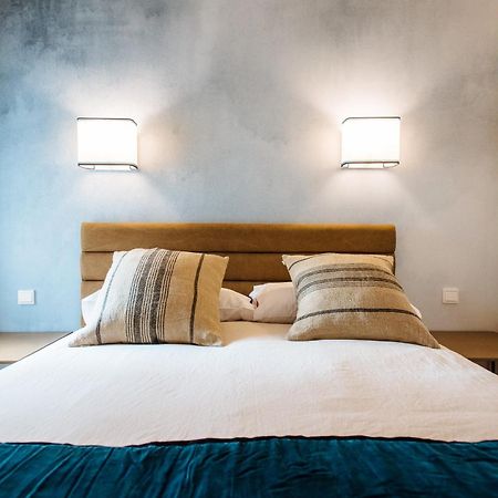 R26 Suites Sevilla Rum bild