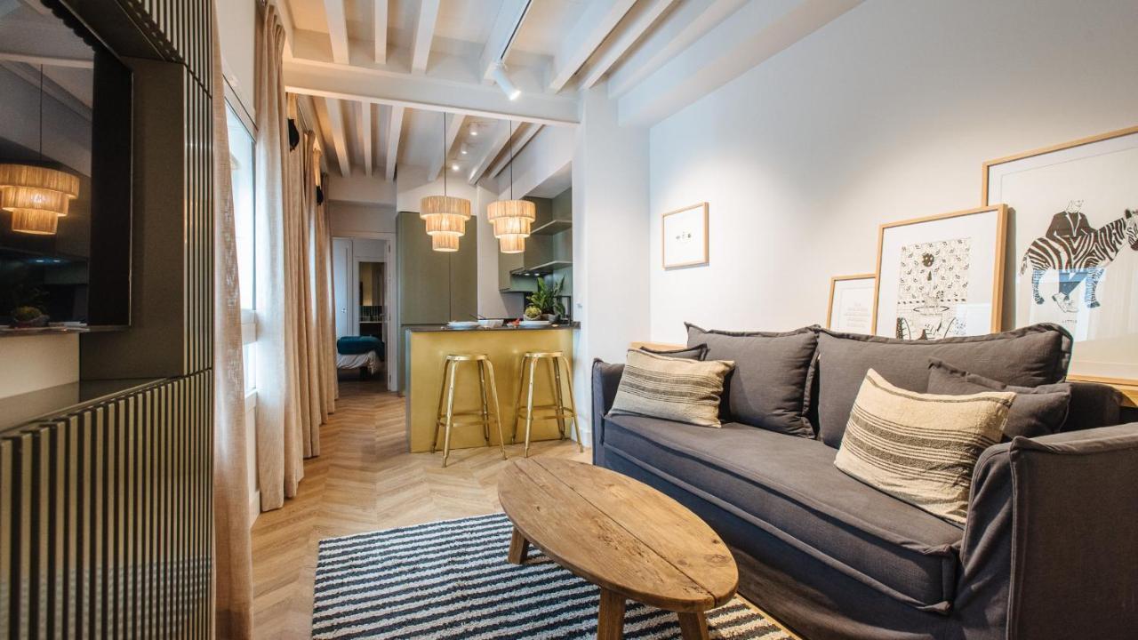 R26 Suites Sevilla Exteriör bild