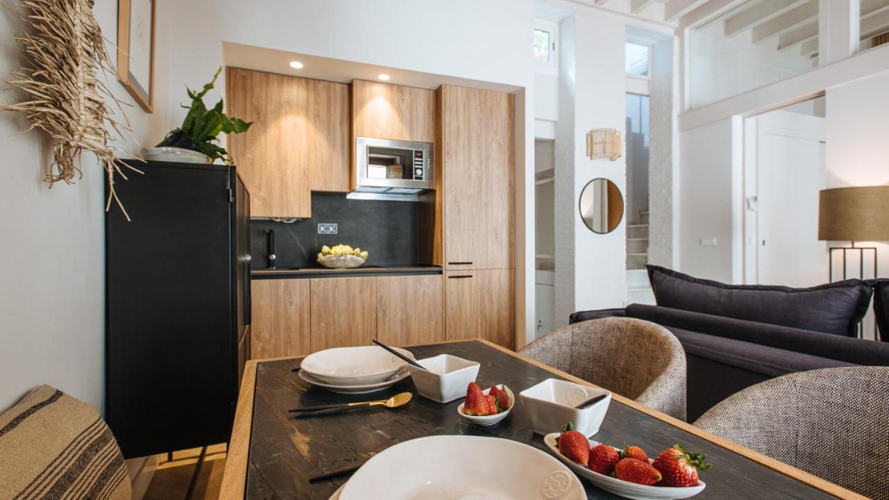 R26 Suites Sevilla Exteriör bild