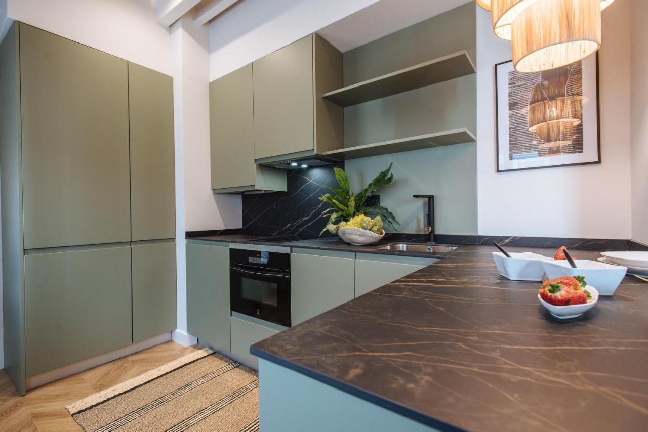 R26 Suites Sevilla Rum bild