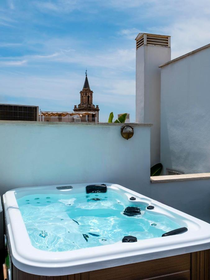 R26 Suites Sevilla Exteriör bild