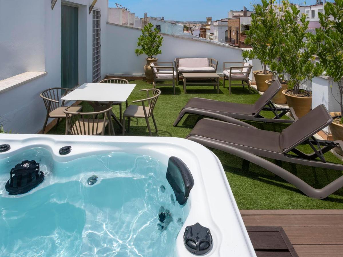 R26 Suites Sevilla Exteriör bild