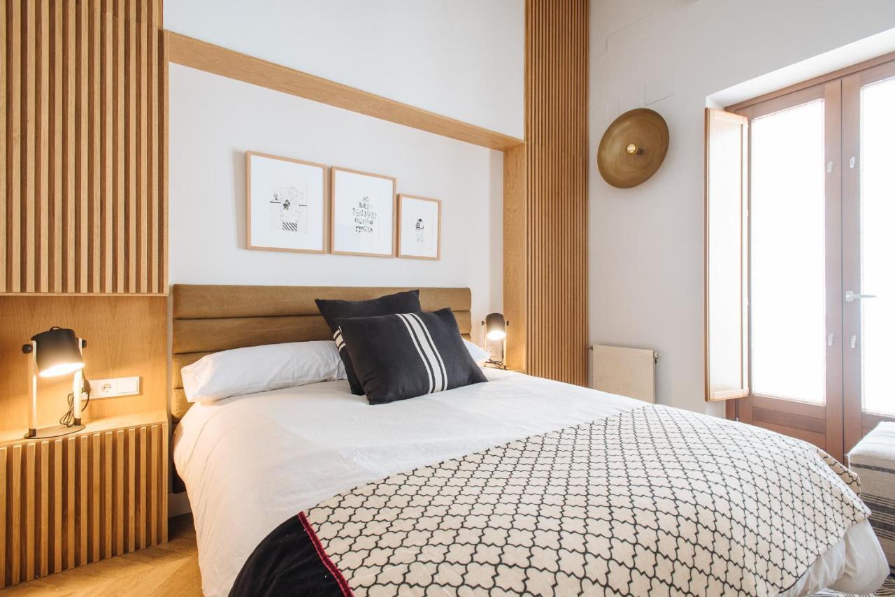 R26 Suites Sevilla Rum bild